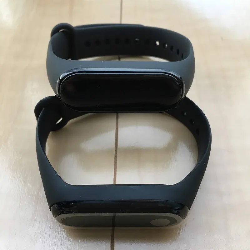 Xiaomi Mi Band 4の本物と偽物