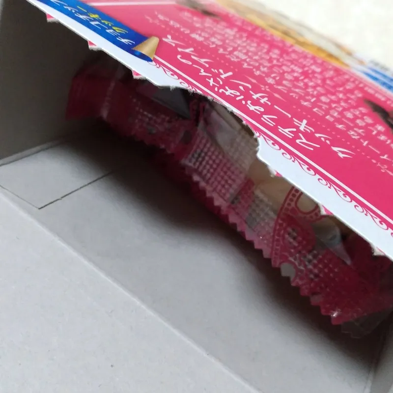 ステラおばさんのクッキーサンドアイス＜チョコチップクッキー＞
